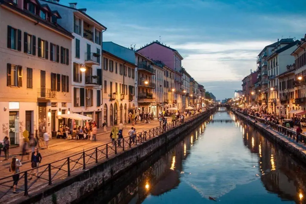 Daniela'S Spazioso Appartamento Ai Navigli Milano 0*,  İtalya