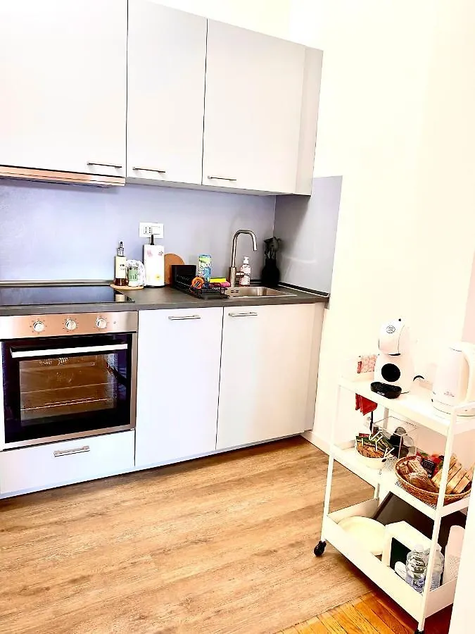 Daniela'S Spazioso Appartamento Ai Navigli Milano 0*,
