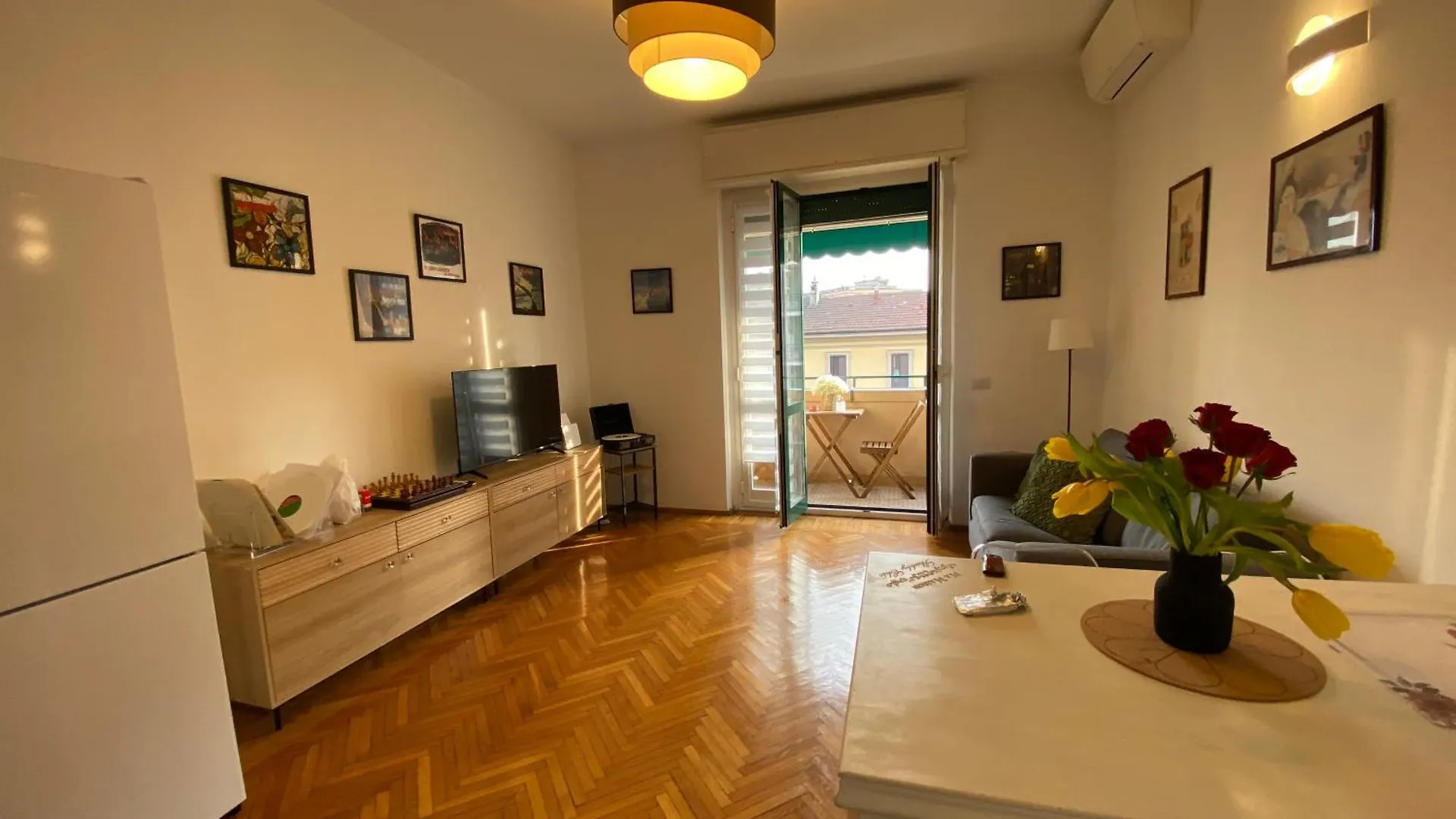 Daniela'S Spazioso Appartamento Ai Navigli Milan Appartement